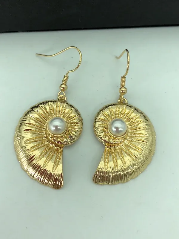 Girls Golden Pearl Seashell Mermaid Earrings