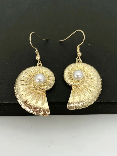 Girls Golden Pearl Seashell Mermaid Earrings